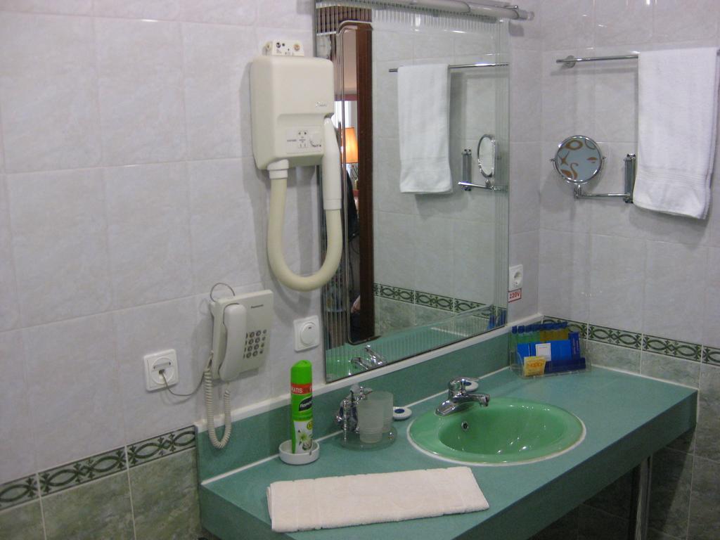Rahat Hotel Aktau  Exterior photo